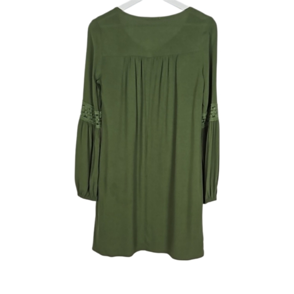 Boho Longsleeve Lace Trim Tie Front Shift Dress in Asparagus Green, XXS - Picture 3 of 6